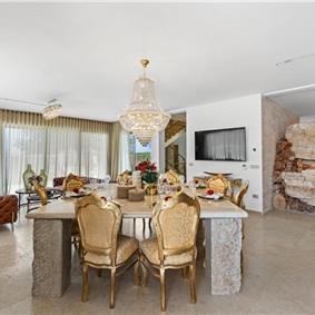 4 bedroom villa with indoor and outdoor pools in Galižana, Istria, sleeps up to 8